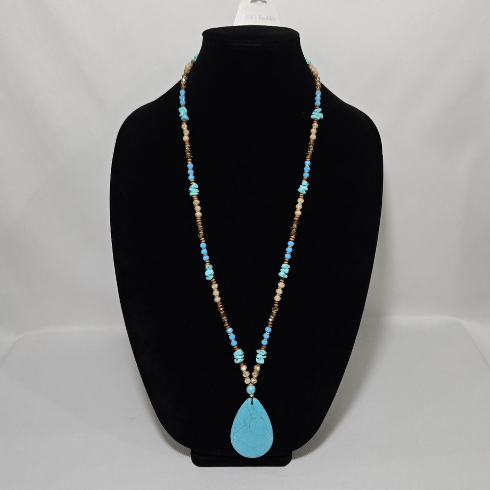 Bette's Baubles Beaded Turquoise Pendent Necklace #1040